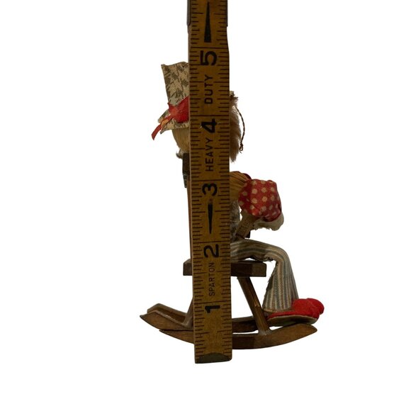 Vintage Rustic Corn Husk Bearded Man Rocking Chair Ornament - Picture 7 of 7